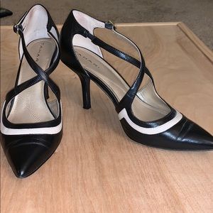 Tahari Britta kitten heels